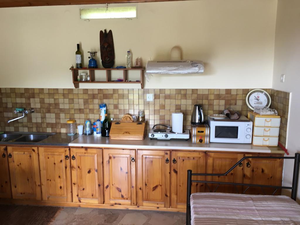 Countryside House Guest House Perachora Bagian luar foto